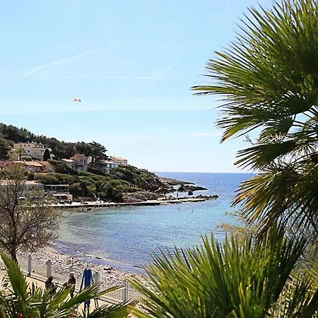 Apartment T2 Climatise, Avec Jardins Et Parking Prive *